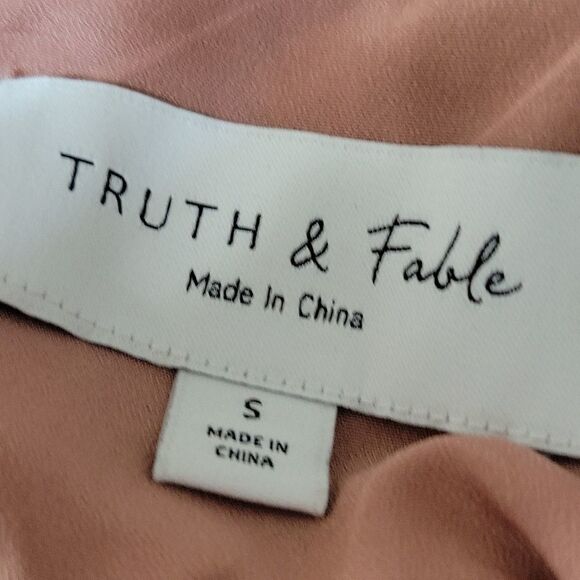 TRUTH AND FABLE Blush Sequined and Crochet Evening Dress Small - Picture 11 of 11